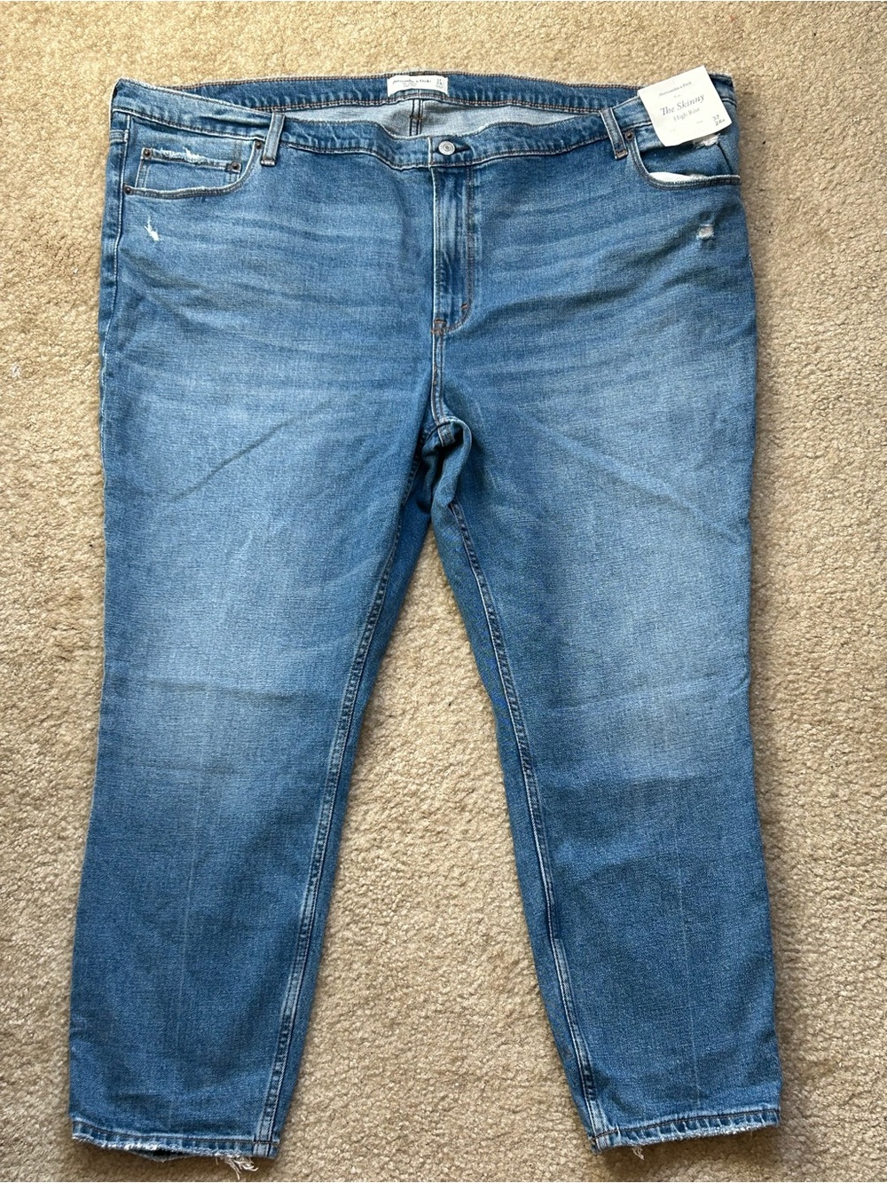 Abercrombie & Fitch The Skinny High Rise Jeans Women’s Size 37/24R Light Wash